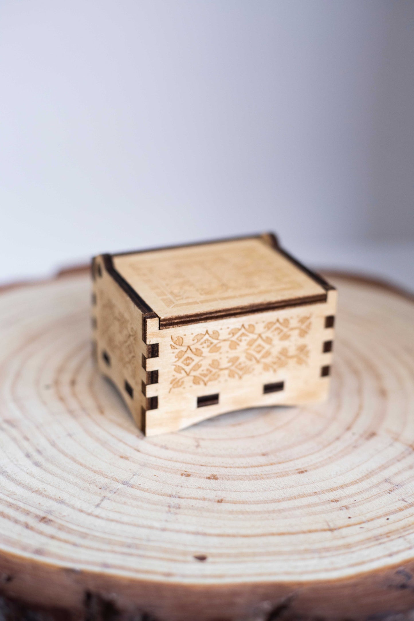 Happy Birthday - Cajita Musical