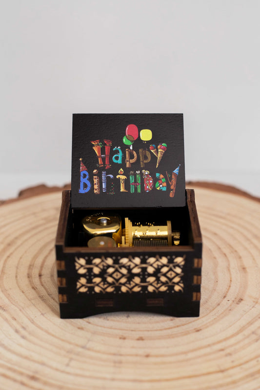 Happy Birthday (Golden N) - Cajita Musical